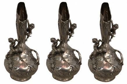 2 Vases